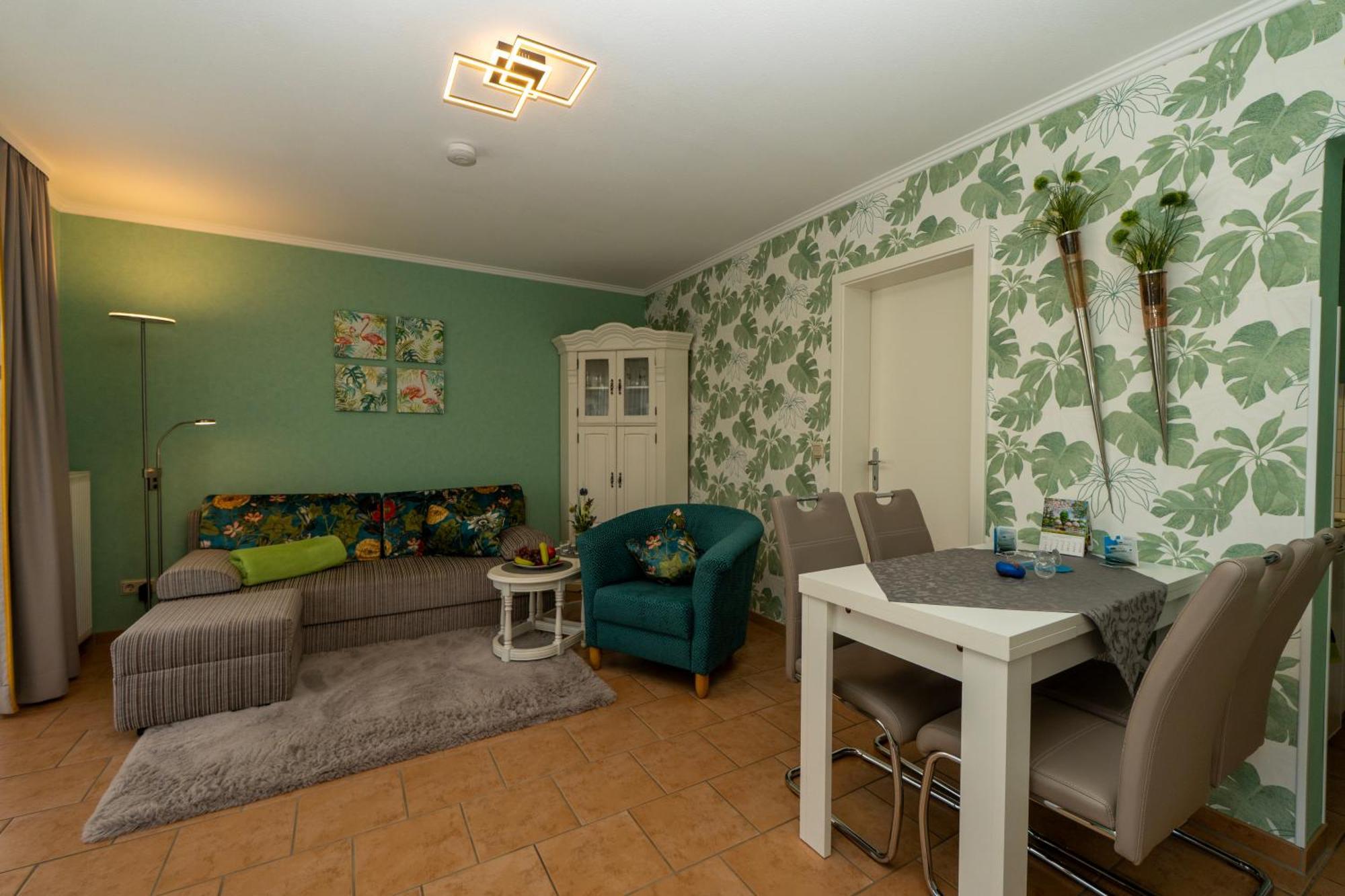 Haus Mozart Fewo Mit Balkon Остзебад Бинц Екстериор снимка